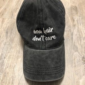 Mom hair don’t care